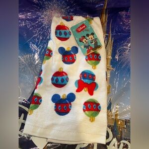 Disney Holiday Time White Kitchen Towel